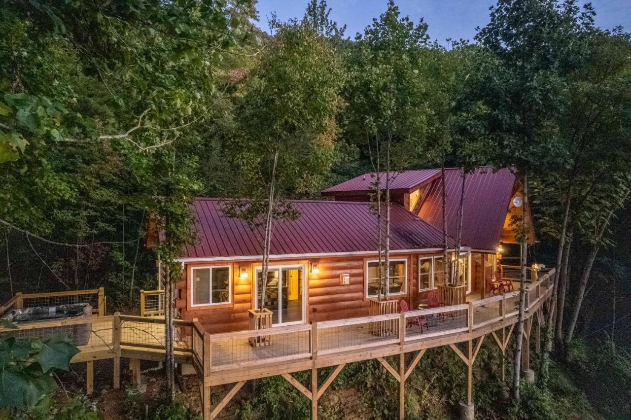 Stunning 2Br Cabin With Mountain Views Waynesville Bagian luar foto